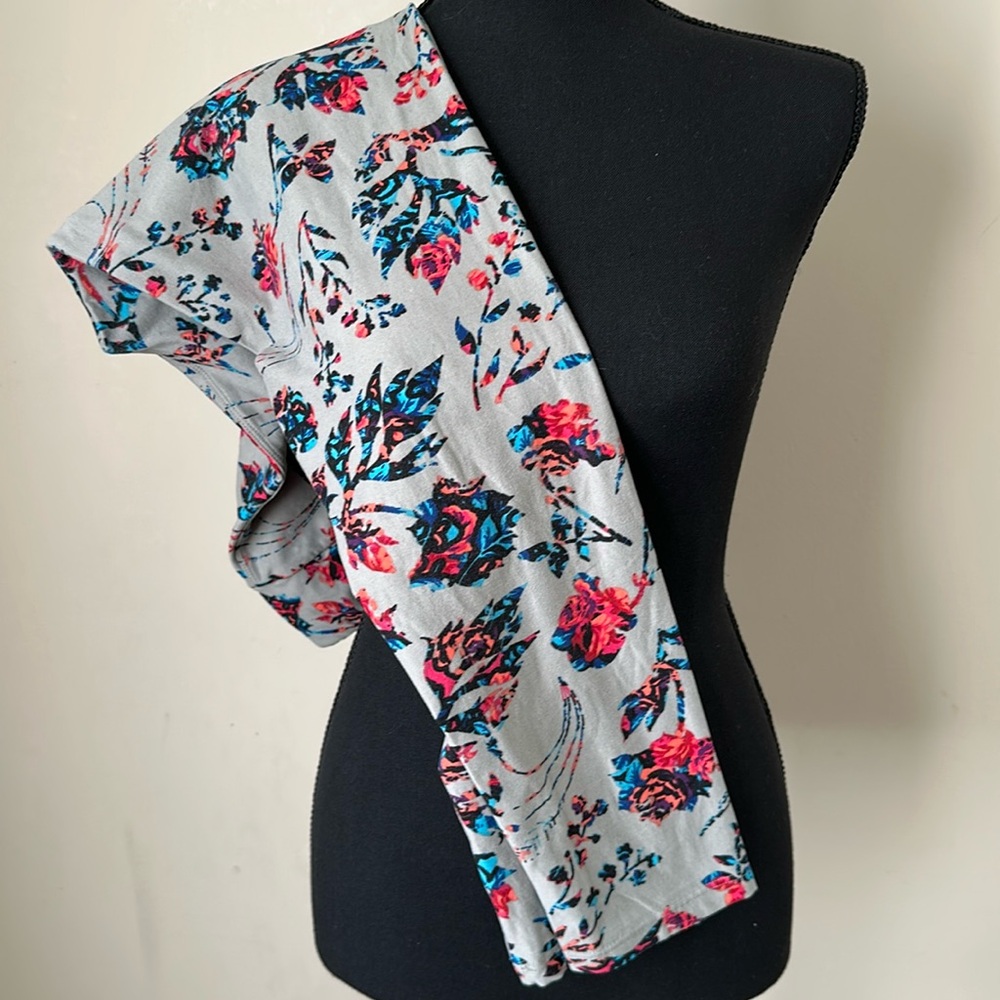 LuLaRoe legging: double floral